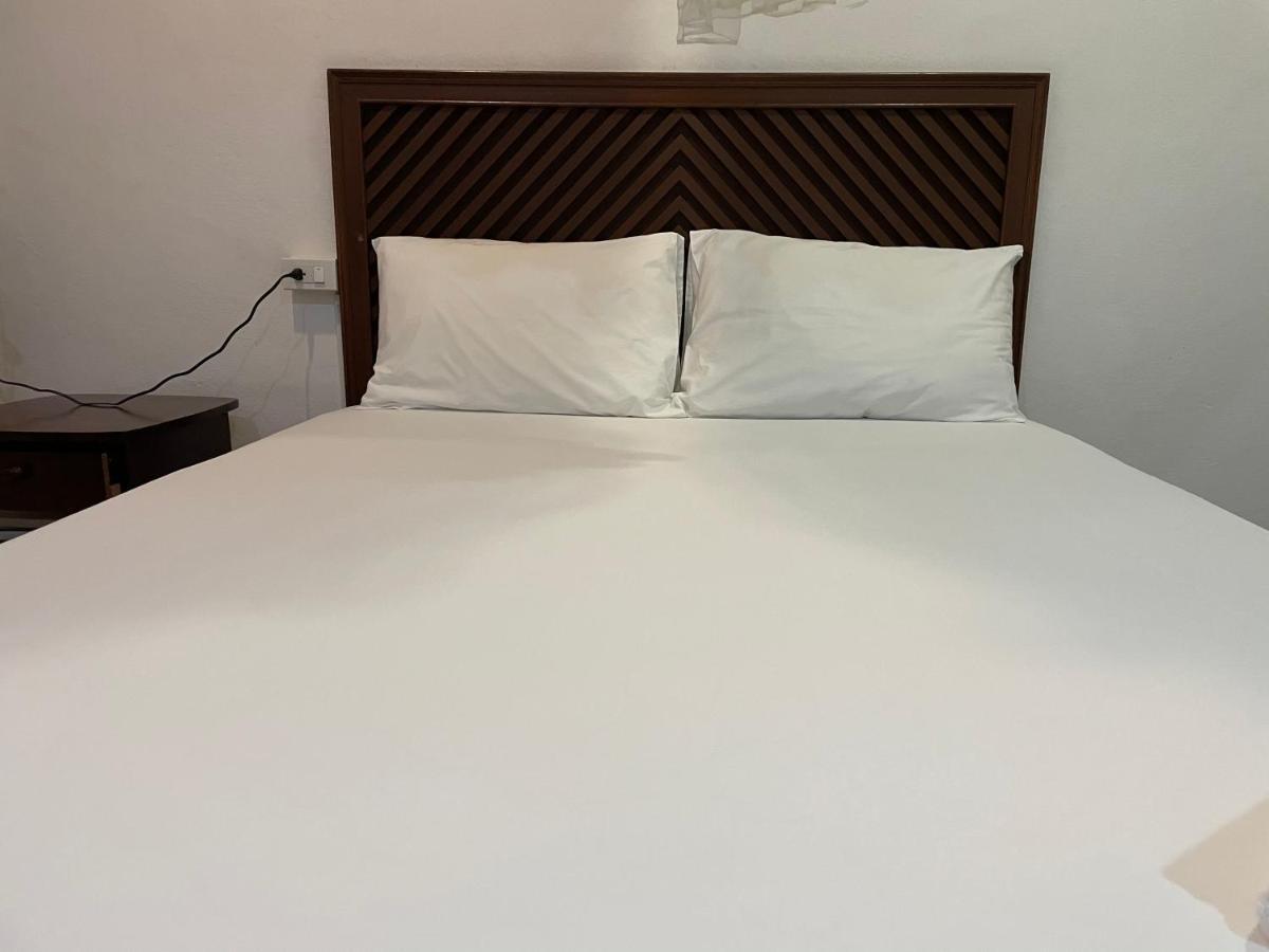 Nawaporn Place Phuket Eksteriør billede