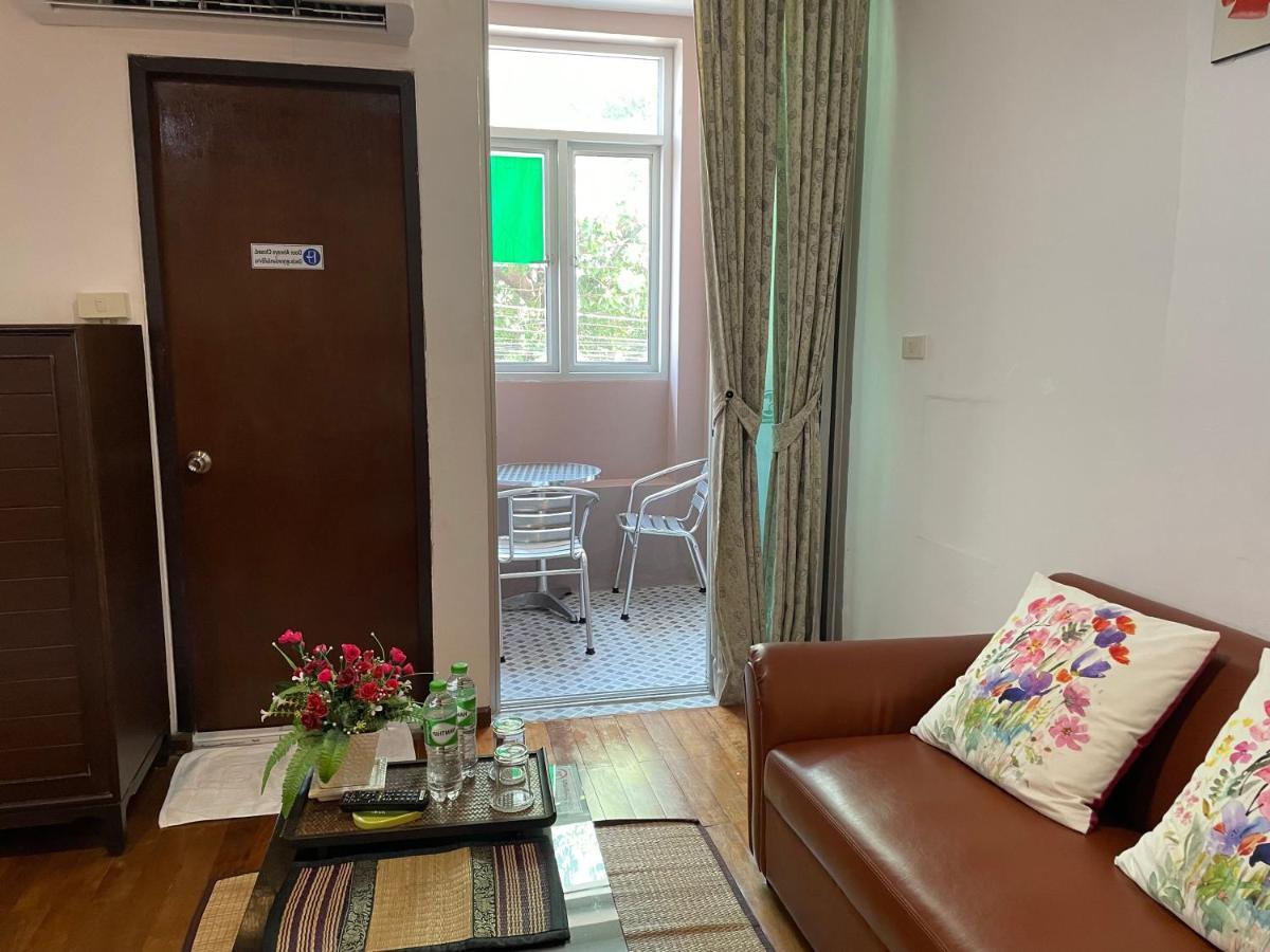 Nawaporn Place Phuket Eksteriør billede