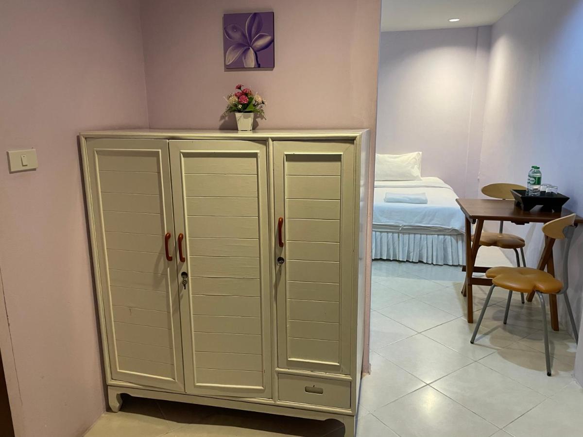 Nawaporn Place Phuket Eksteriør billede