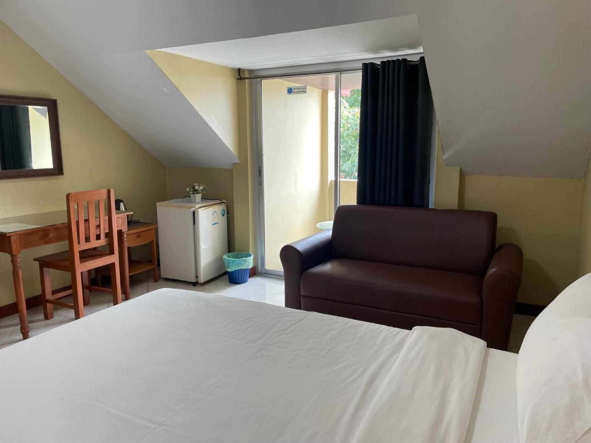 Nawaporn Place Phuket Eksteriør billede