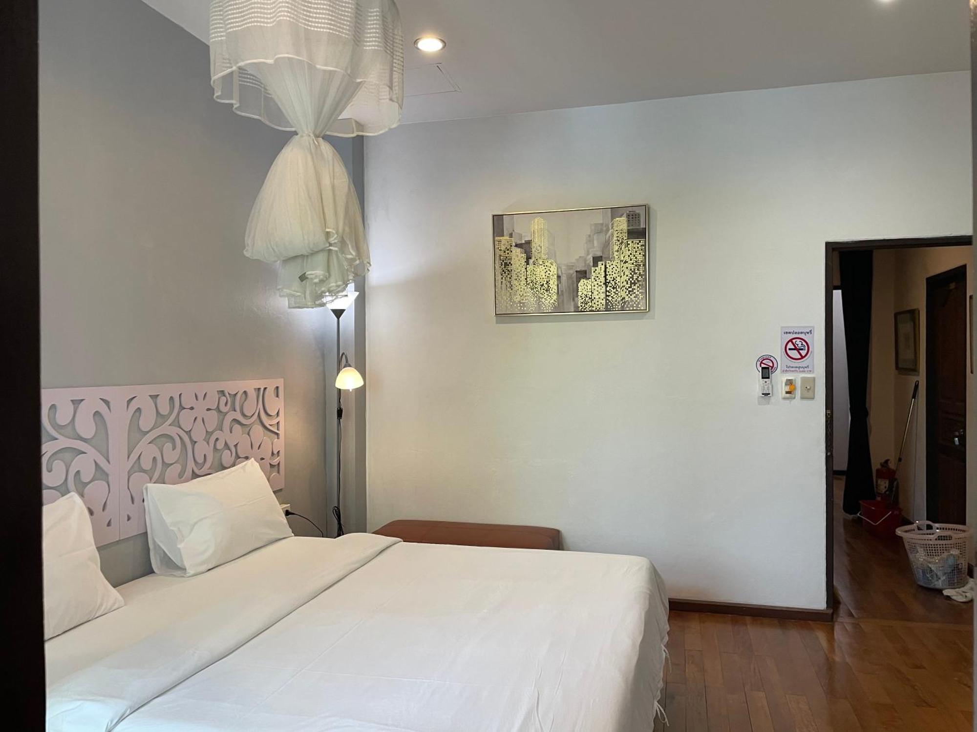 Nawaporn Place Phuket Eksteriør billede