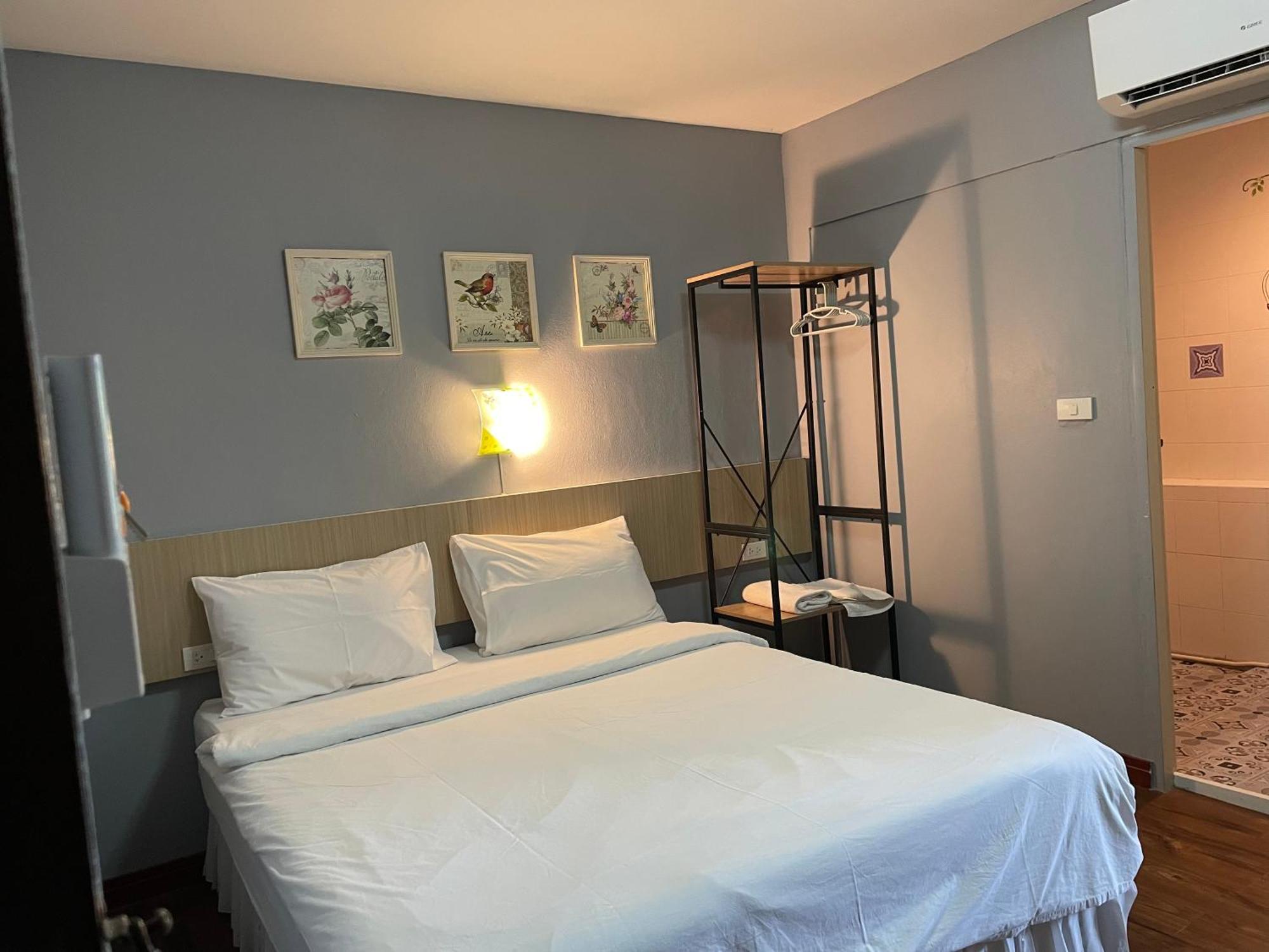 Nawaporn Place Phuket Eksteriør billede