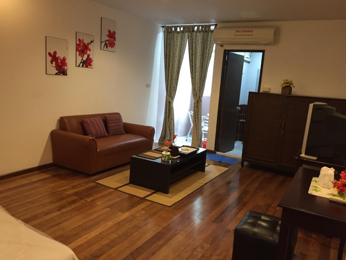 Nawaporn Place Phuket Eksteriør billede